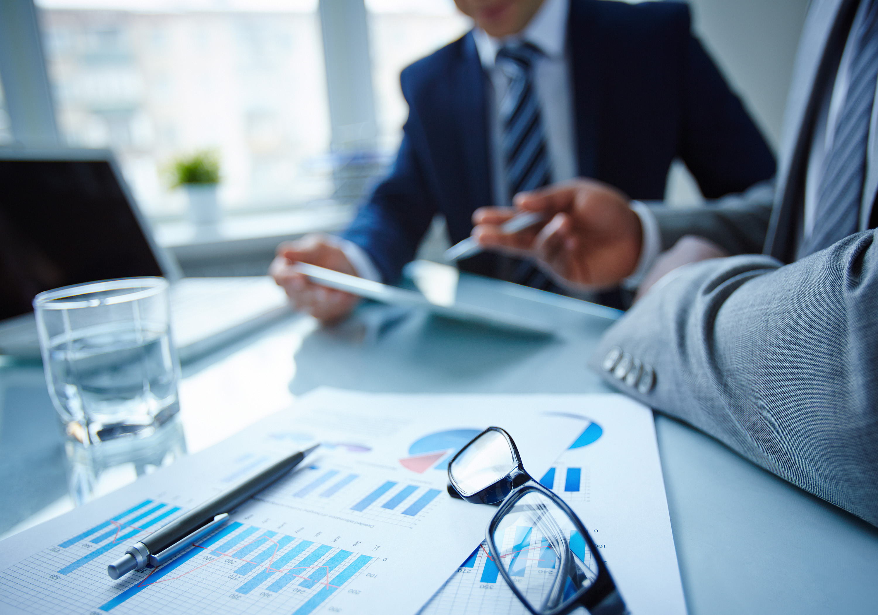 business office-hands-desk
