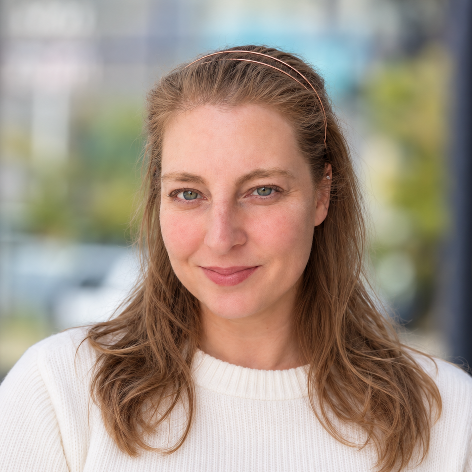 Chelaine Hoffer headshot