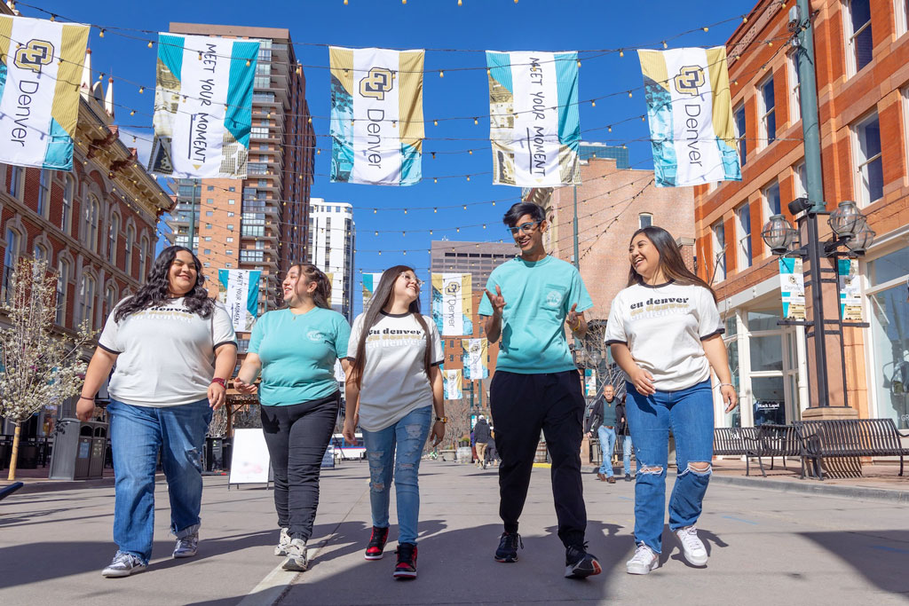 CU Denver students walking downtown Denver Larimer St